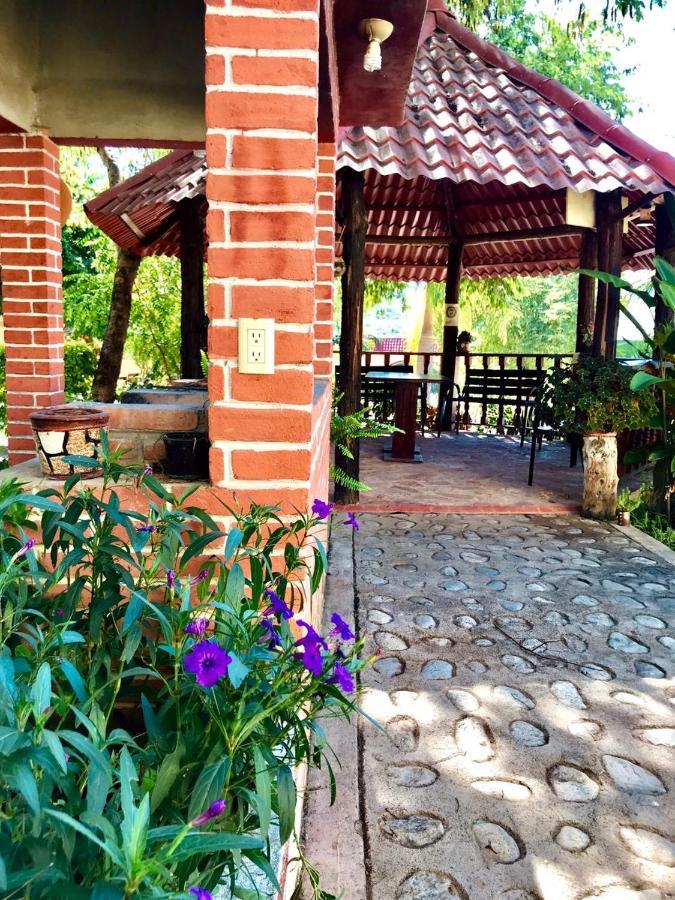 Hotel Y Restaurante Villas Del Sol Jalpan Luaran gambar